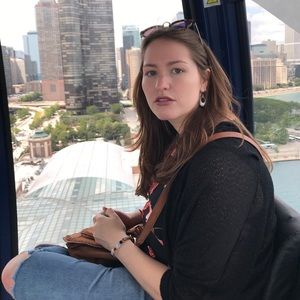 Meet your Posher, Hayley